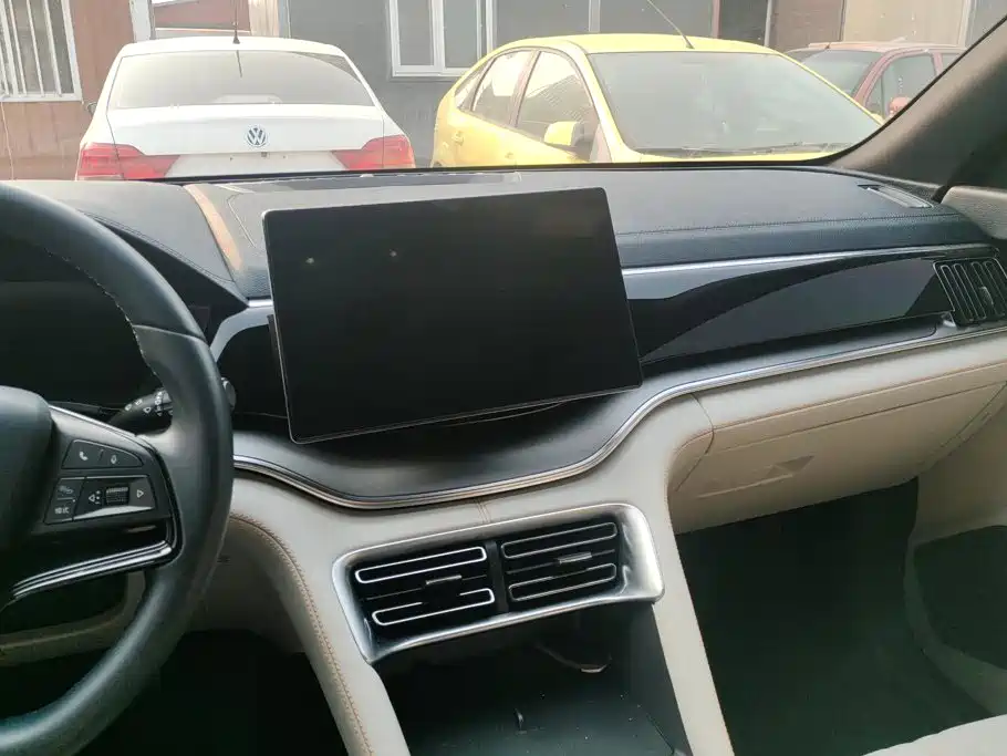 BYD PLUS New Energy — миниатюра 13