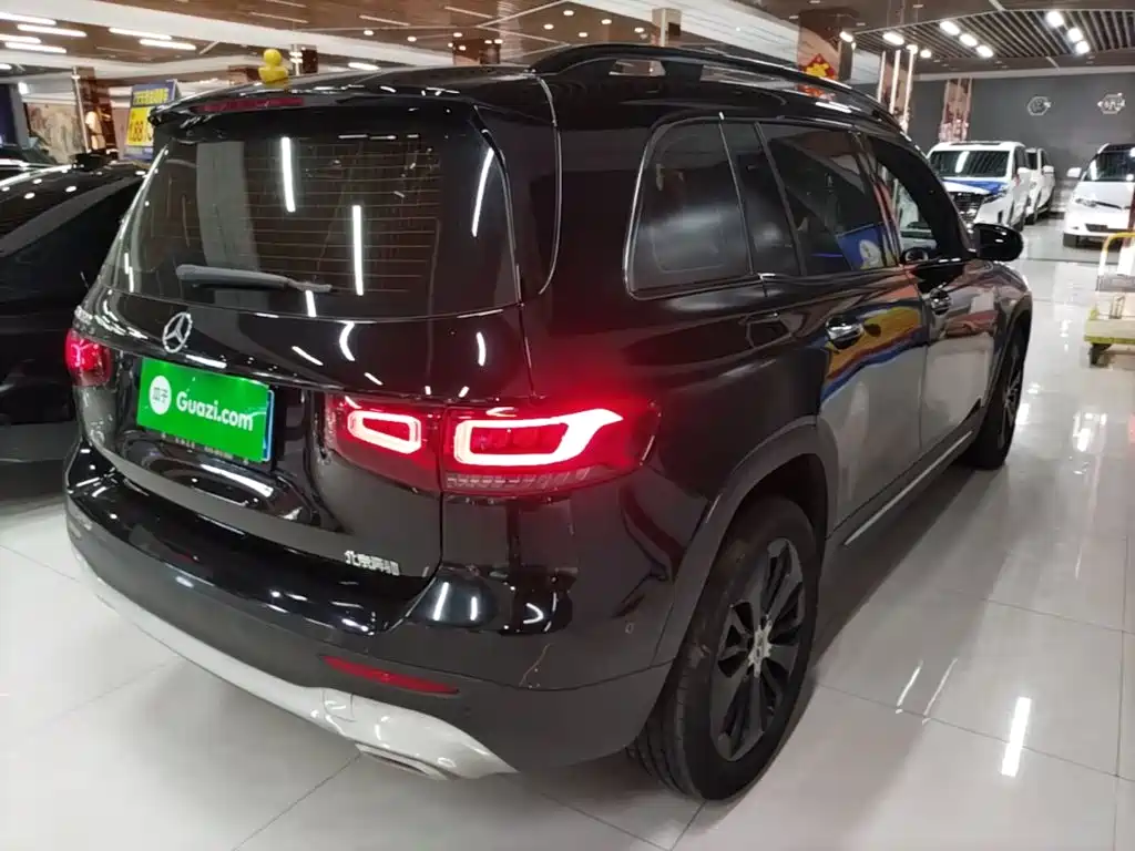 Mercedes-Benz GLB — миниатюра 7