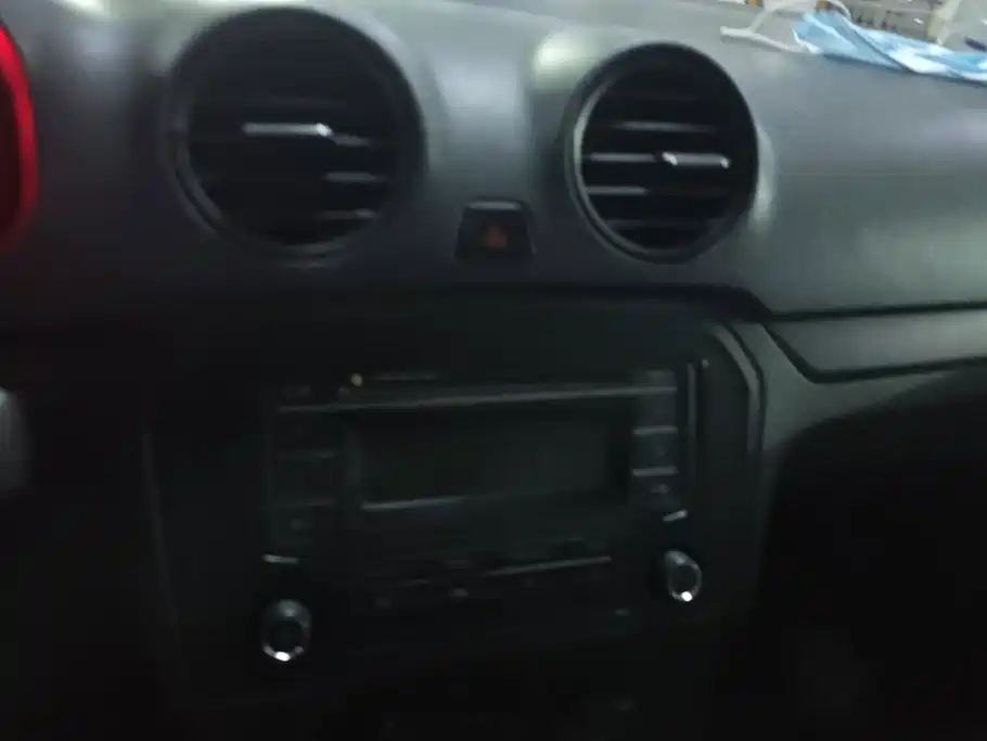 Volkswagen Jetta — миниатюра 13