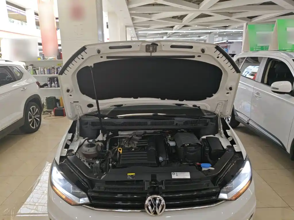 Volkswagen Touran — миниатюра 20