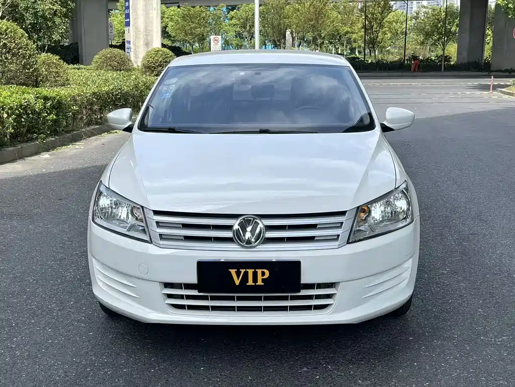 Volkswagen Santana — миниатюра 3