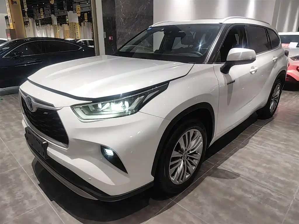 Toyota Highlander 2021