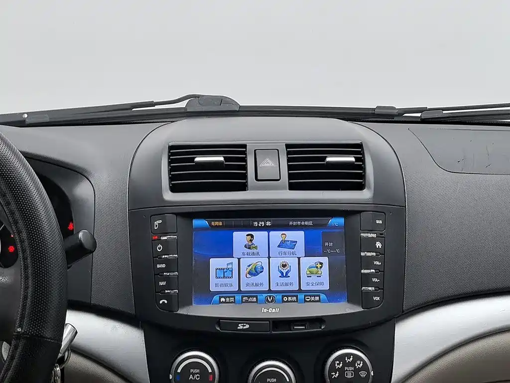 Changan V5 — миниатюра 12