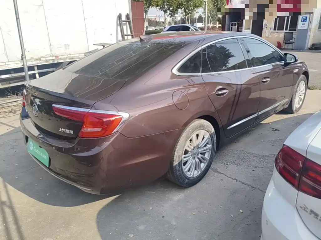 Buick LaCrosse — миниатюра 7