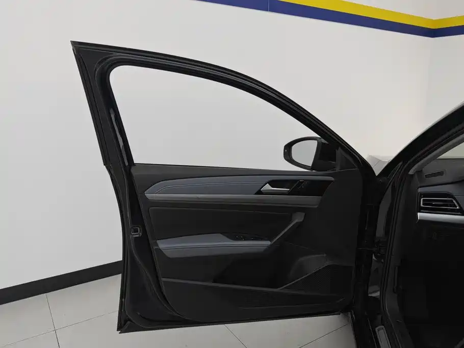 Volkswagen Lavida — миниатюра 7