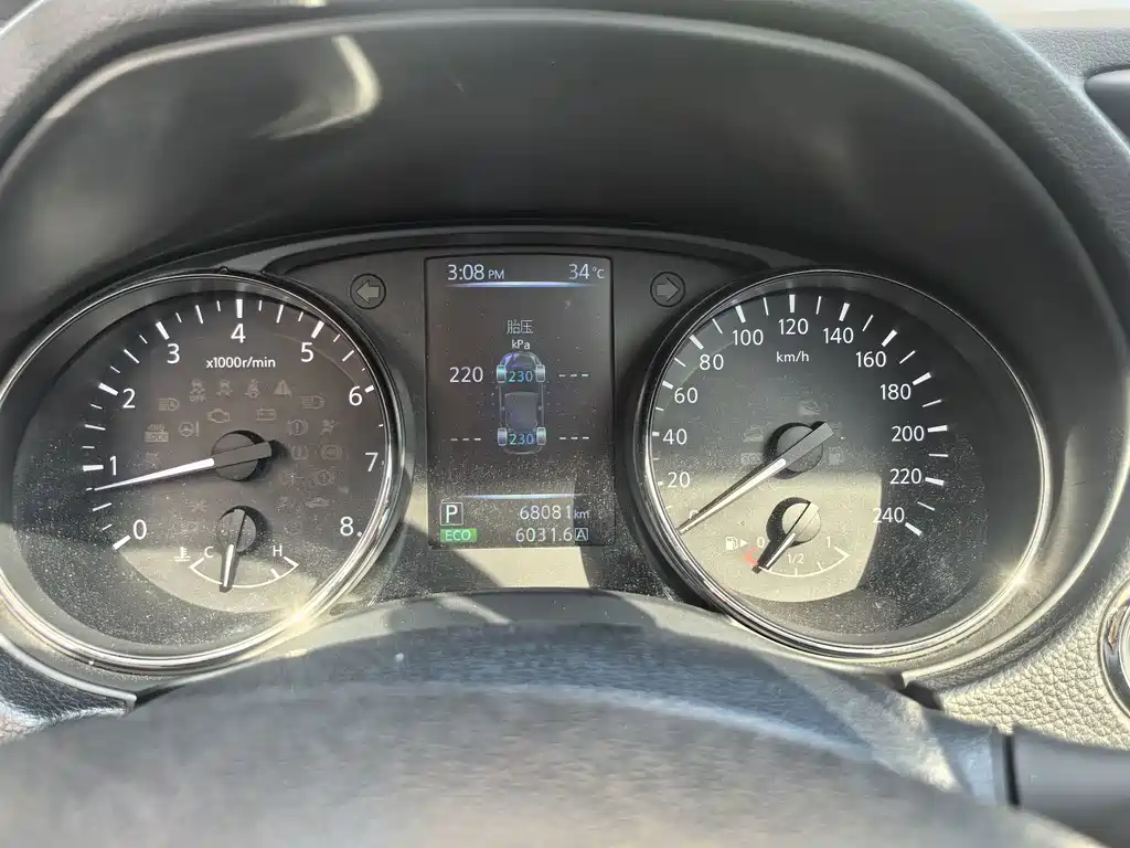 Nissan Qashqai — миниатюра 6
