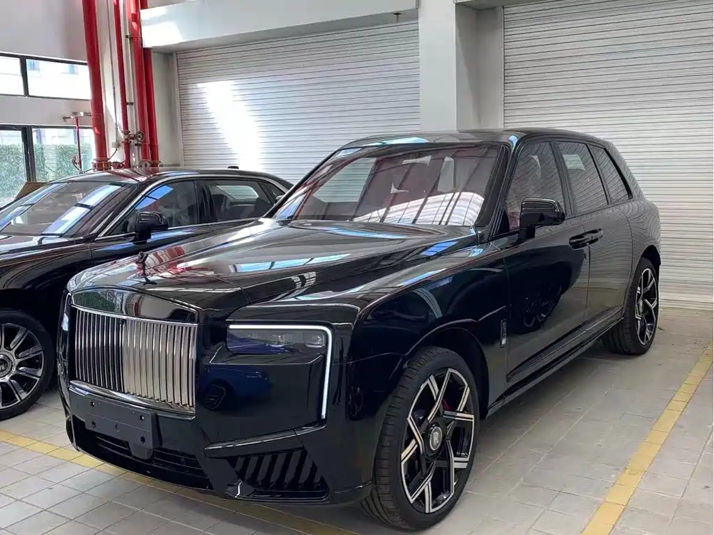 Rolls-Royce Cullinan 0