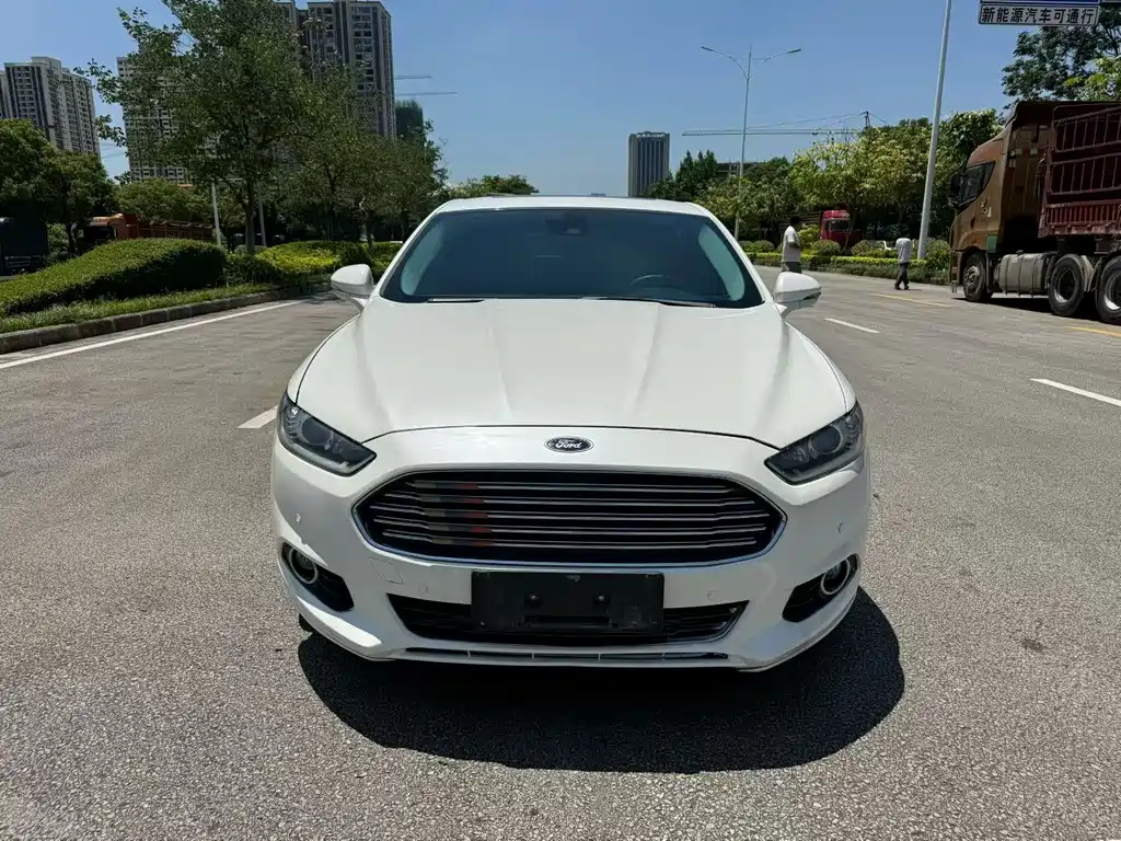 Ford Mondeo — миниатюра 2