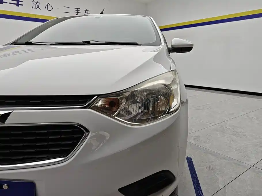 Chevrolet Sail — миниатюра 5