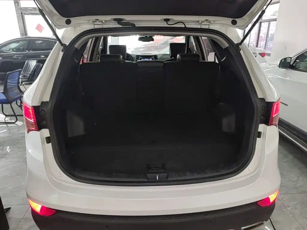 Hyundai Santa Fe — миниатюра 19