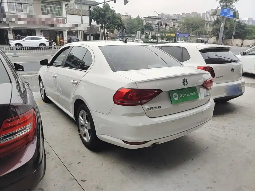 Volkswagen Lavida — миниатюра 5