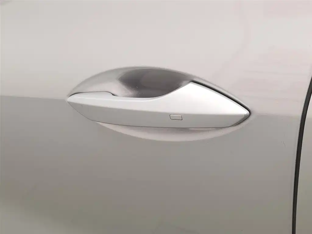 BLUE ELECTRIC BLUE ELECTRIC E5