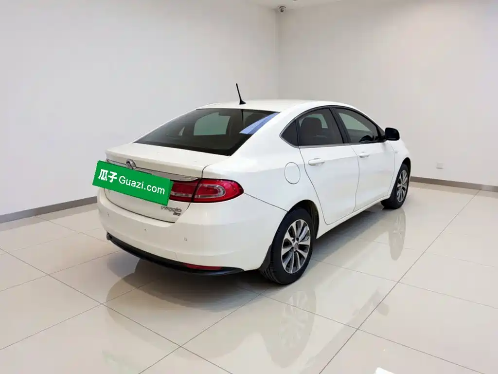 Fiat Viaggio — миниатюра 6