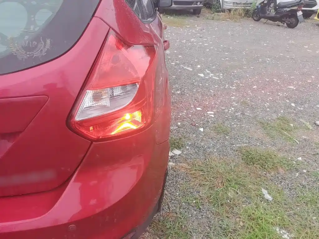 Ford Focus — миниатюра 8