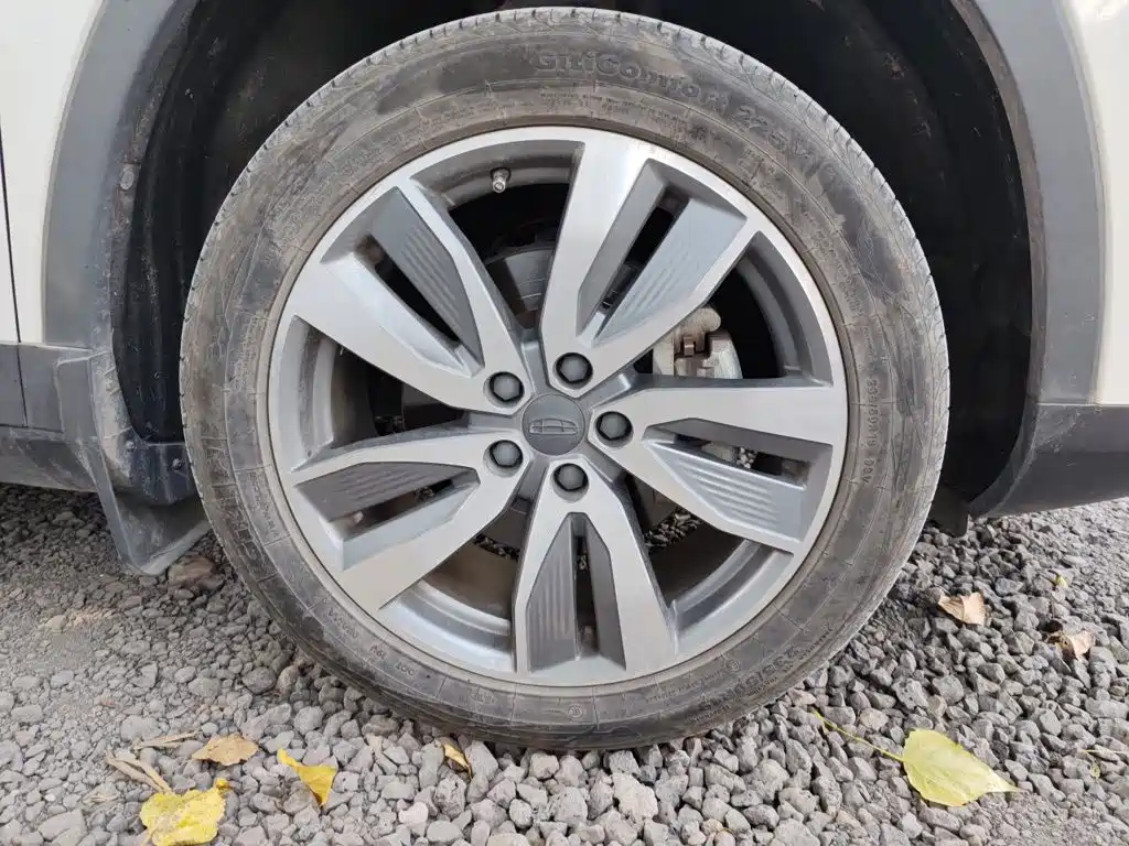 Geely Haoyue — миниатюра 24