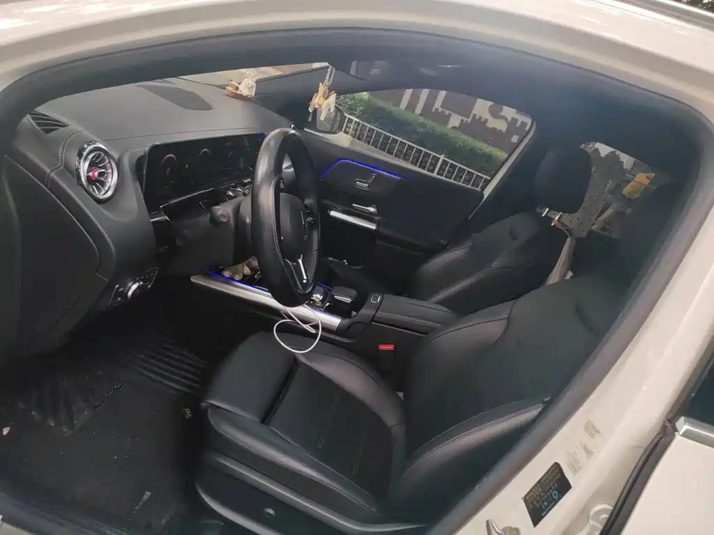 Mercedes-Benz GLA — миниатюра 8