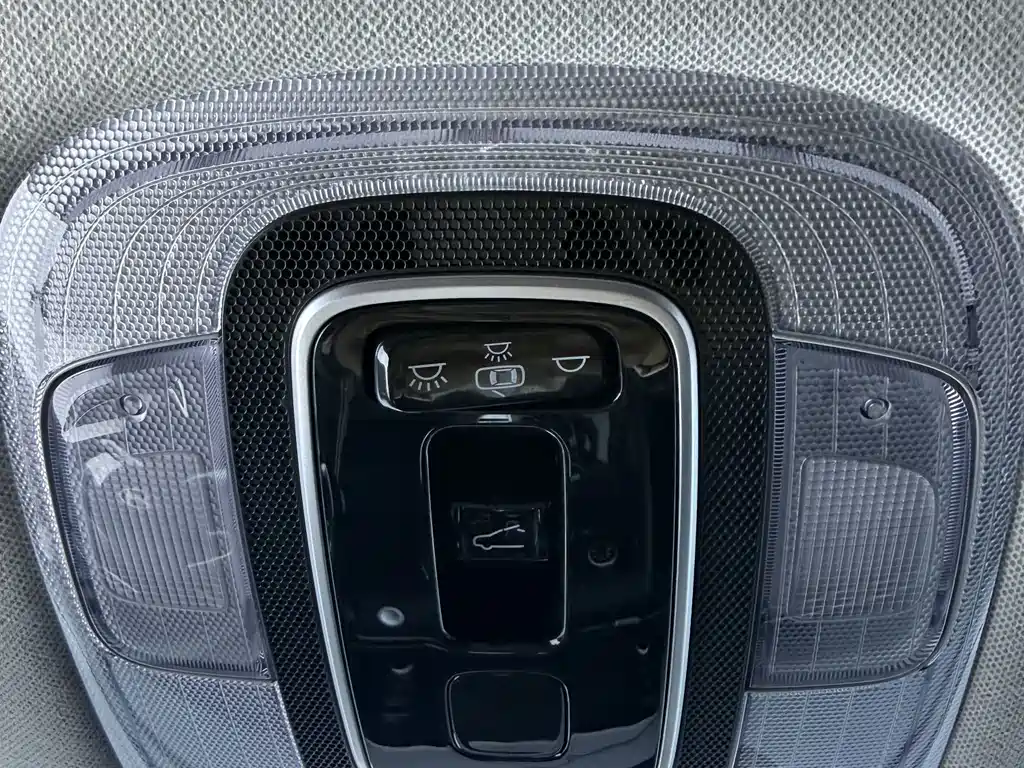 Hyundai Elantra — миниатюра 18