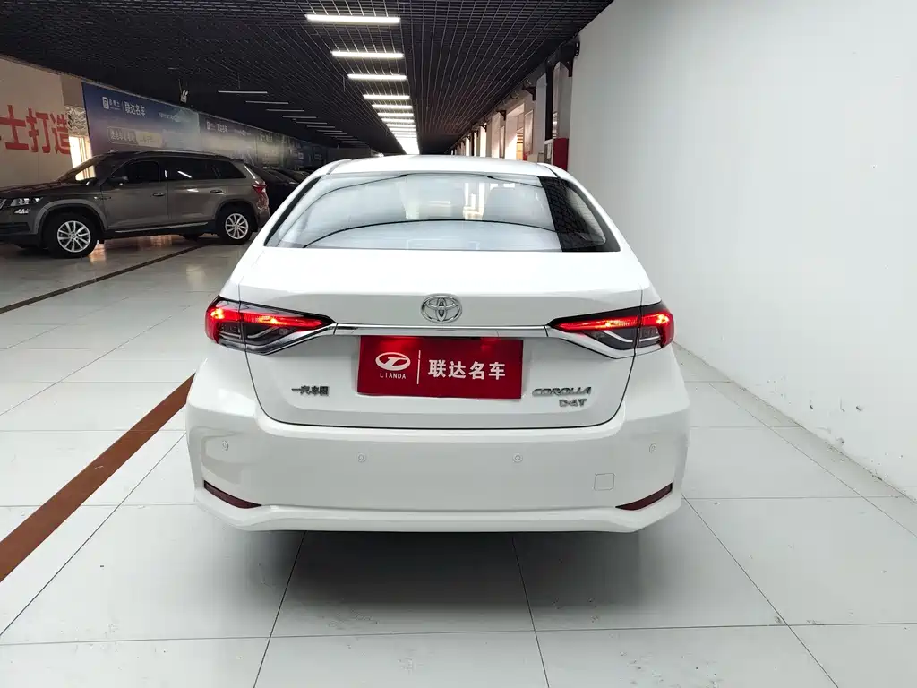 Toyota Corolla — миниатюра 12