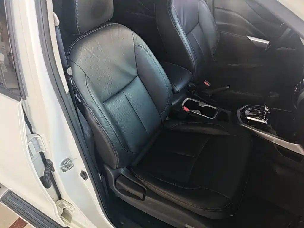 Nissan Terra — миниатюра 25
