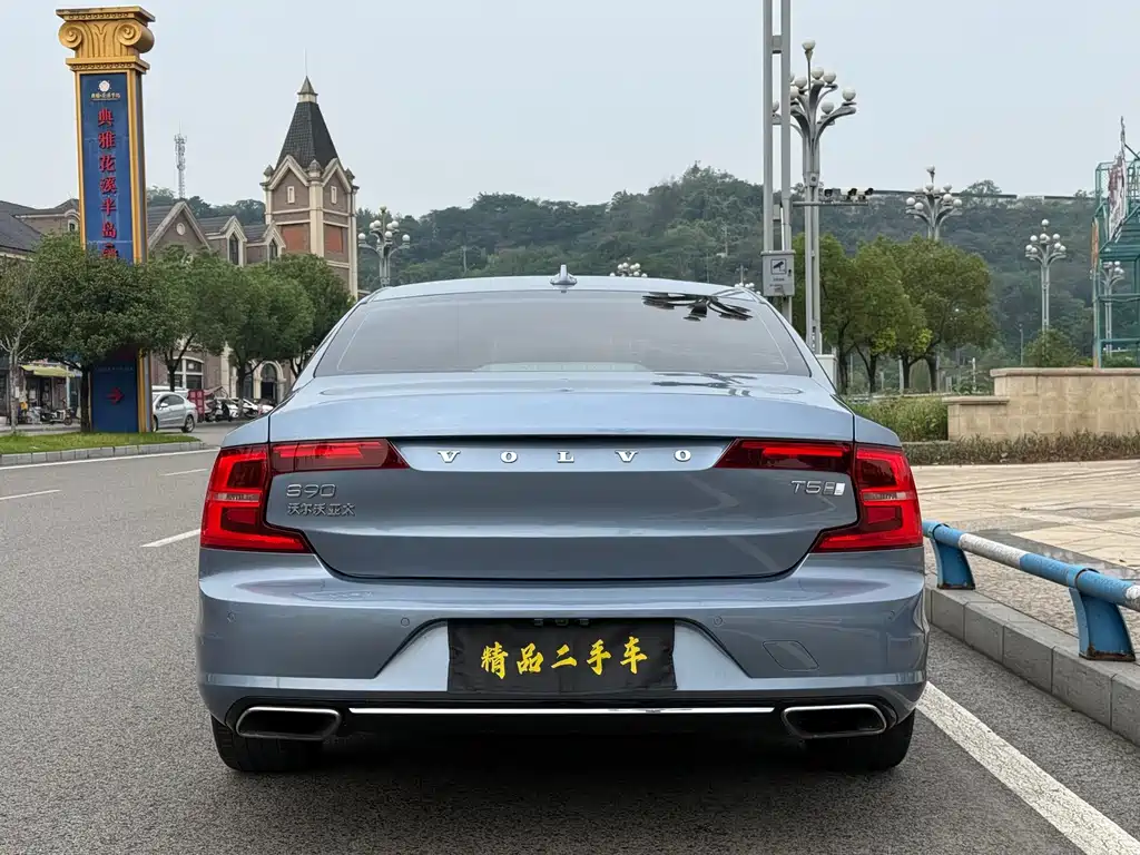 Volvo S90 — миниатюра 4