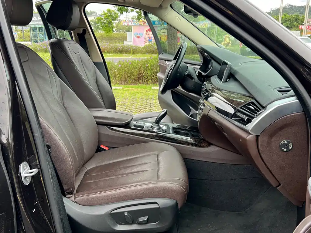BMW X5 (Import) — миниатюра 7