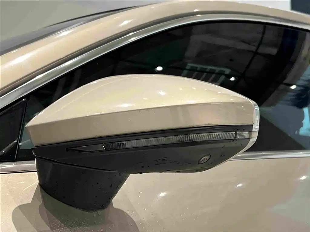 Audi A7L — миниатюра 12