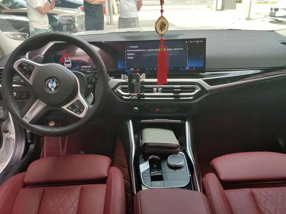 BMW 3 Series — миниатюра 12