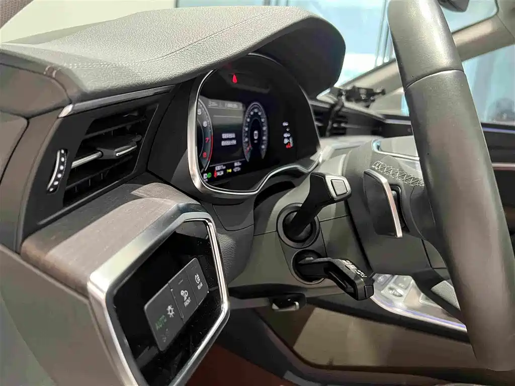 Audi A7L — миниатюра 21