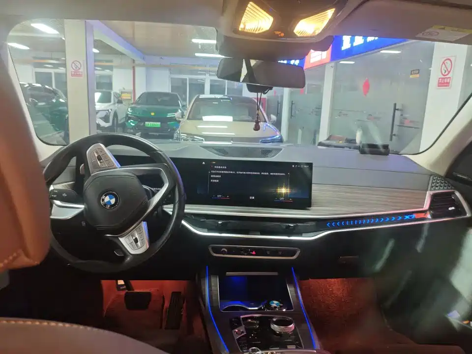 BMW X7 — миниатюра 4