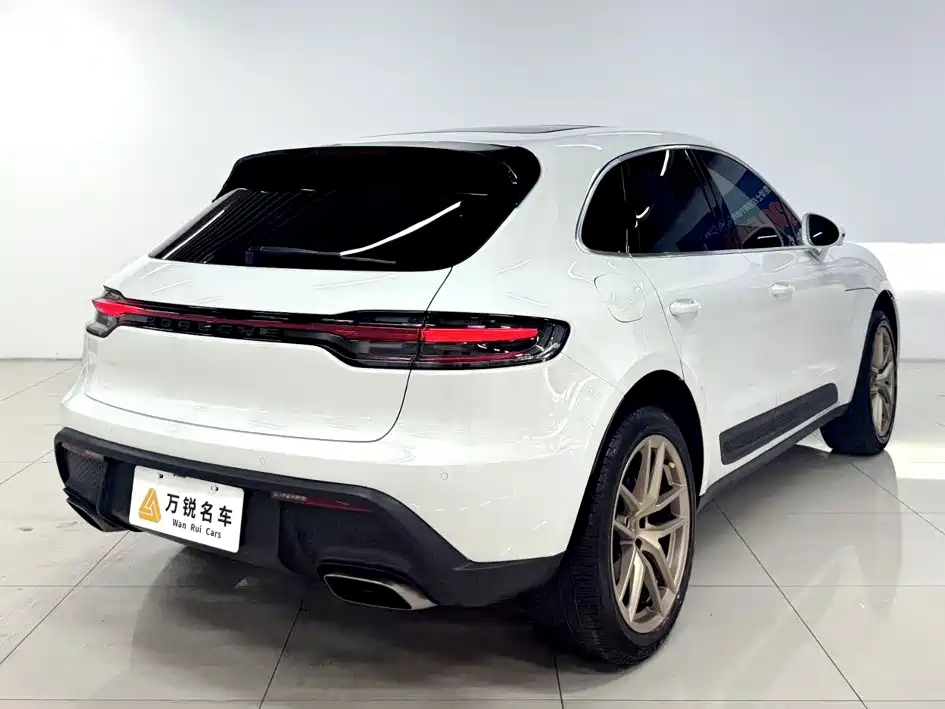 Porsche Macan — миниатюра 3