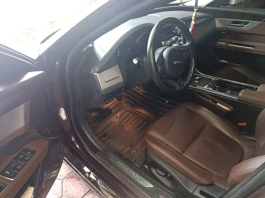 Jaguar XFL — миниатюра 14