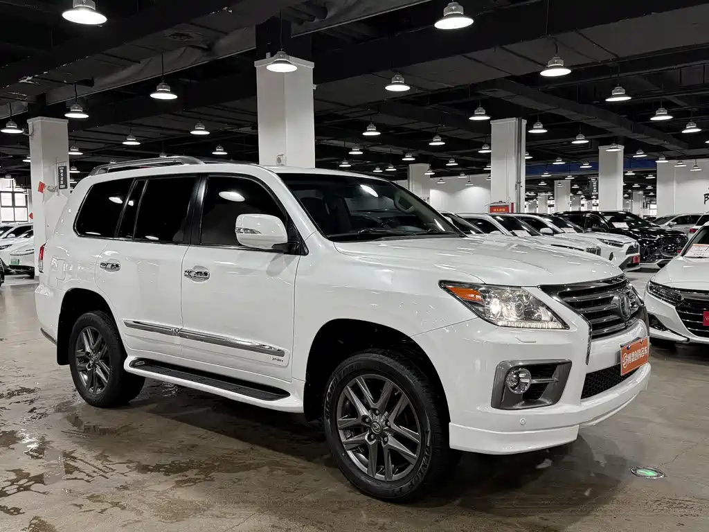 Lexus LX — миниатюра 3