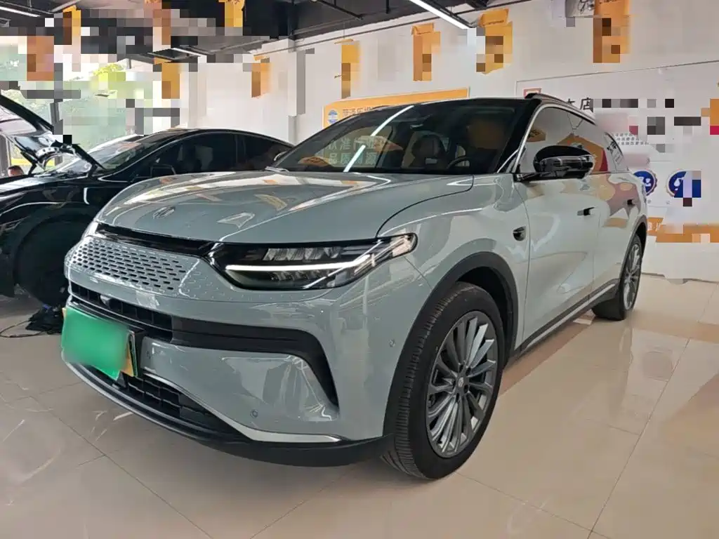 Leapmotor Leapmotor C11 — миниатюра 2