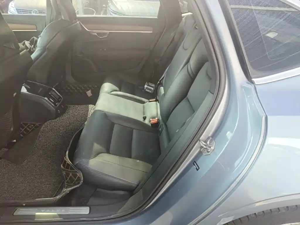 Volvo S90 — миниатюра 17