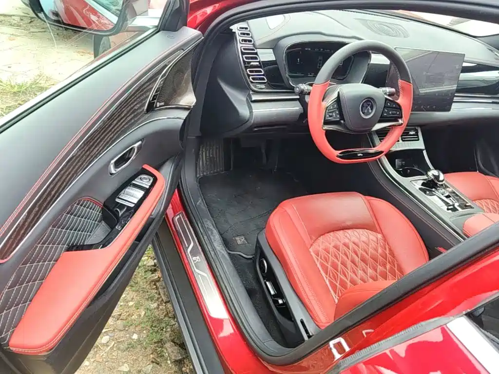 BYD Han — миниатюра 16