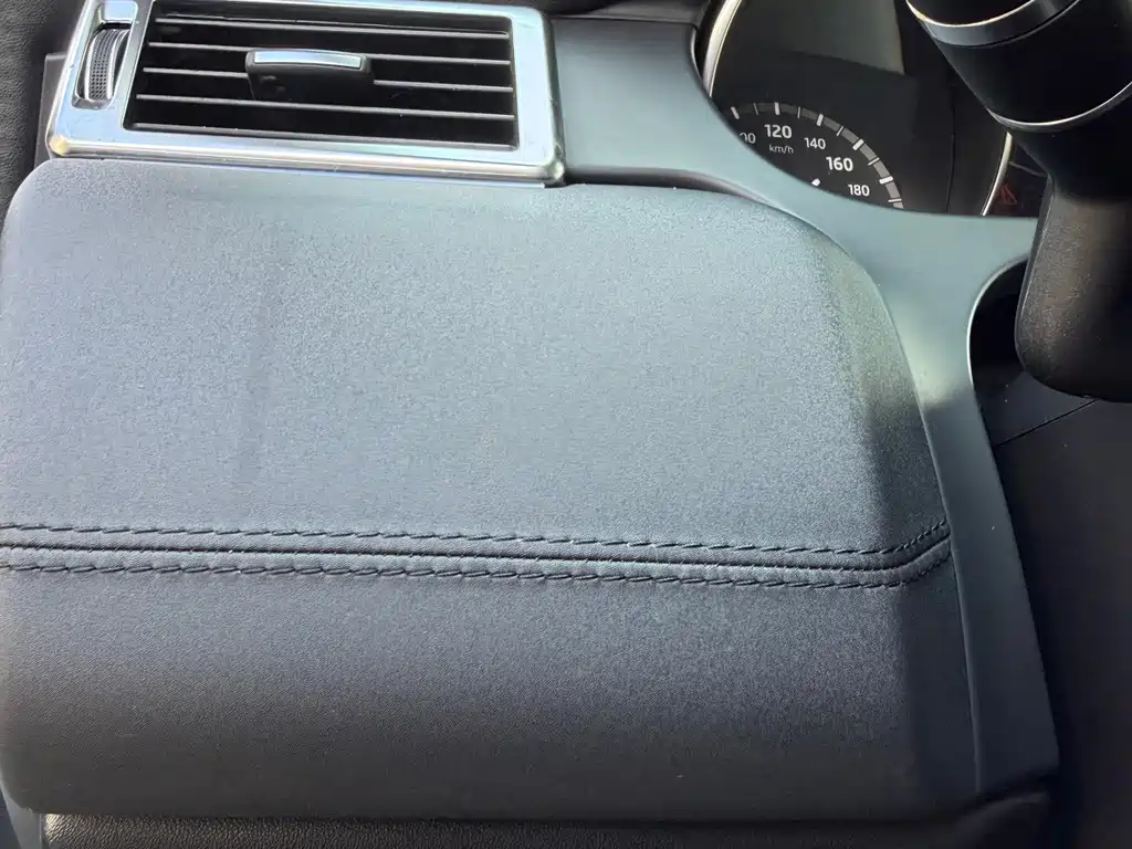Land Rover Discovery Sport — миниатюра 16