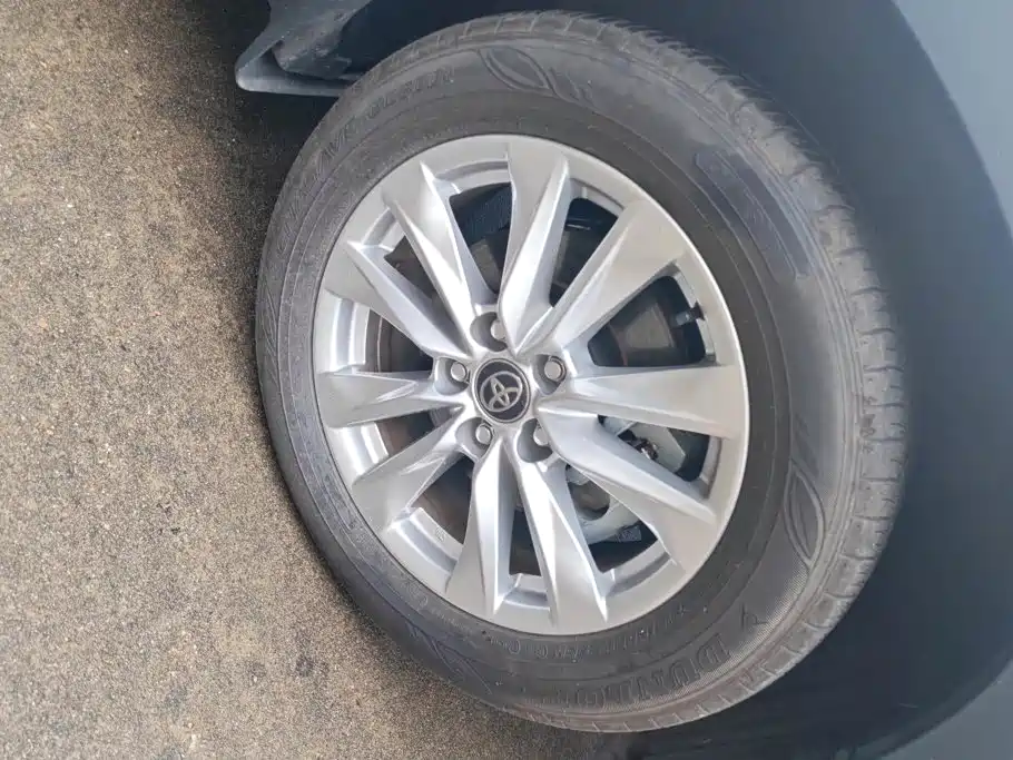 Toyota Corolla Cross — миниатюра 6