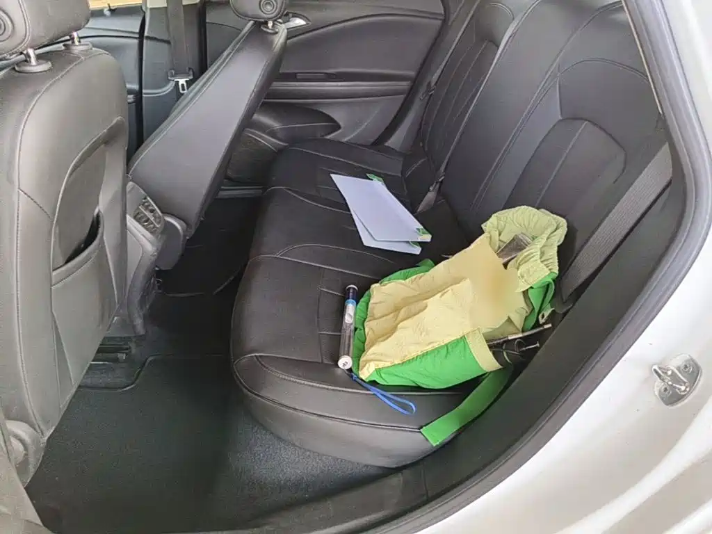 Buick Verano — миниатюра 17