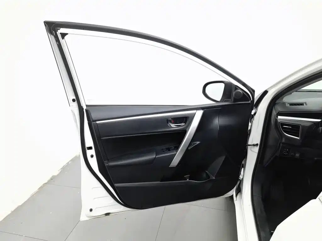 Toyota Corolla — миниатюра 8