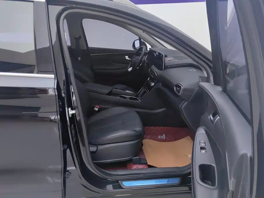 Hyundai Santa Fe — миниатюра 8