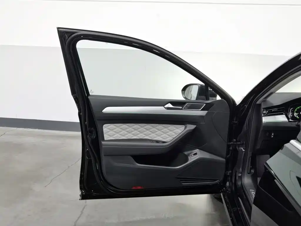 Volkswagen Magotan — миниатюра 8