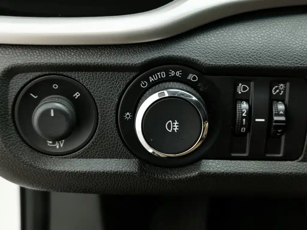Buick Excelle — миниатюра 21