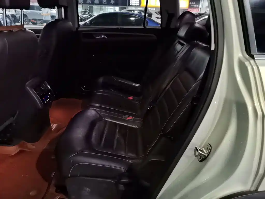 Volkswagen Teramont — миниатюра 17