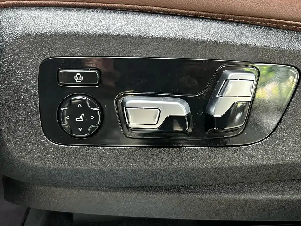 BMW X5 (Import) — миниатюра 20