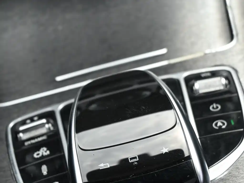 Mercedes-Benz C-Class AMG — миниатюра 12
