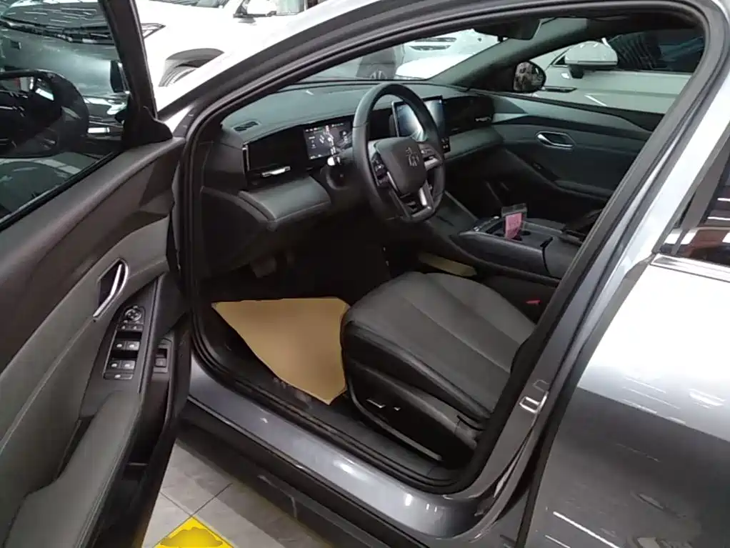 BYD Qin L — миниатюра 15