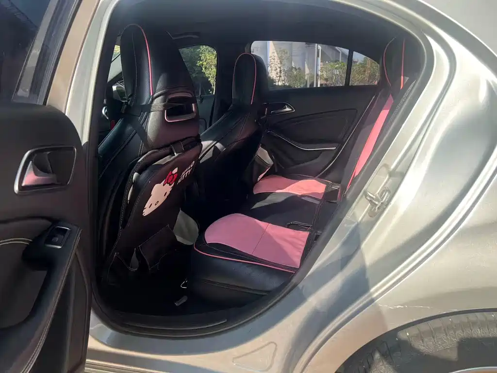 Mercedes-Benz A-Class (Import) — миниатюра 6