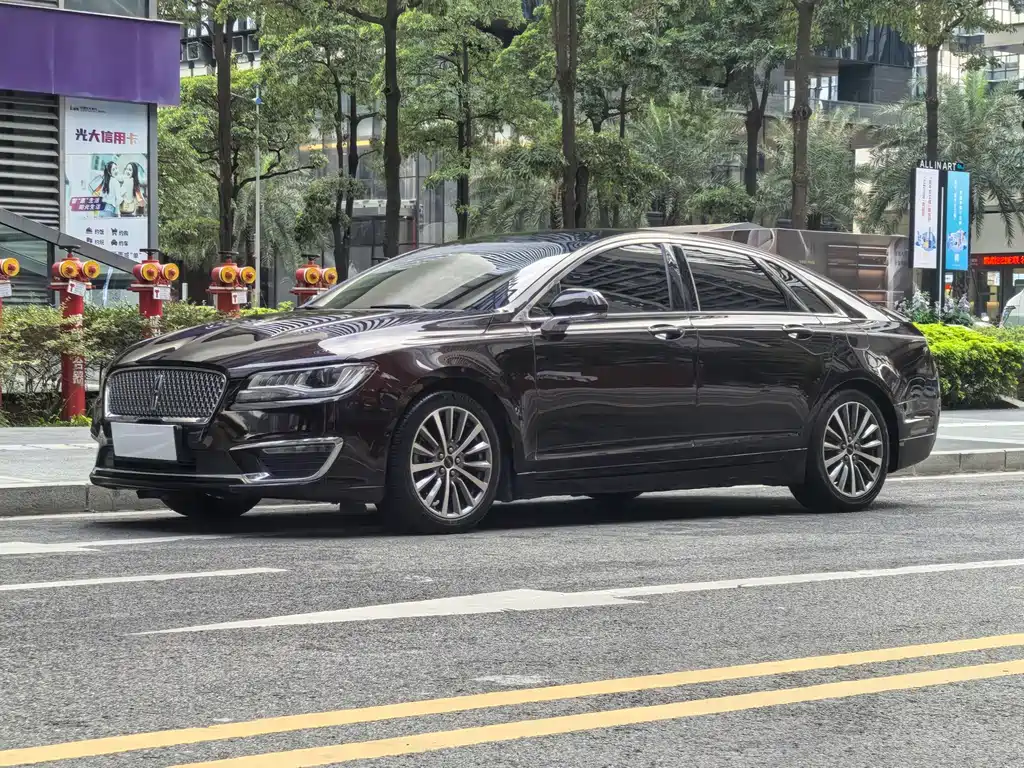 LINCOLN MKZ
