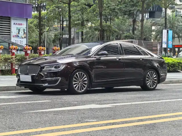 LINCOLN MKZ