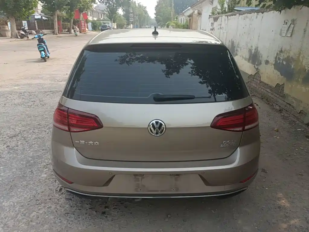 Volkswagen Golf — миниатюра 6